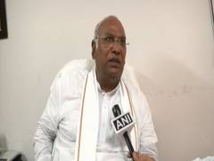 
      
      Mallikarjun Kharge  staring at his first defeat
      
      