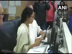 
      
      WB chief minister Mamata Banerjee visits Cyclone Bulbul...
      
      