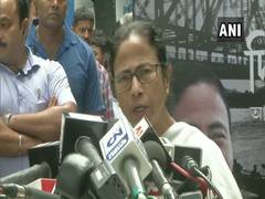 
      
      Mamata Banerjee for high-level inquiry into Unnao rape victim...
      
      