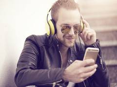 
      
      Study finds English songs are effective for learning vocabulary
      
      