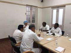 
      
      Ahead of NITI Aayog, Manmohan Singh meets Congress Chief Ministers
      
      