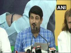 
      
      Manoj Tiwari, Vijender Gupta to meet LG Baijal over alleged...
      
      