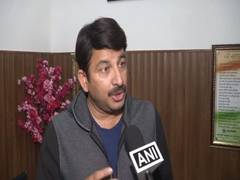 
      
      Delhi: Manoj Tiwari slams Delhi CM over spike in air pollution
      
      