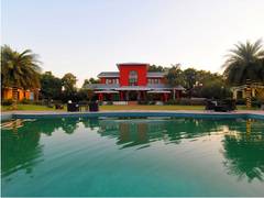 
      
      Top trends shaping luxury home buying
      
      