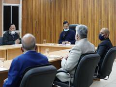 
      
      Kejriwal directs PWD officials to complete ongoing road...
      
      