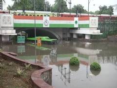
      
      Delhi rains: Body found under waterlogged Minto Bridge 
      
      