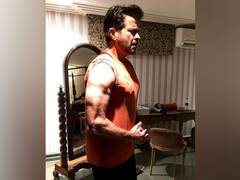 
      
      Anil Kapoor shares glimpse from Sunday workout
      
      