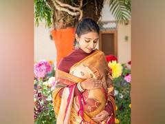 
      
      'Yeh Rishta Kya Kehlata Hai' actor Mohena Kumari announces...
      
      