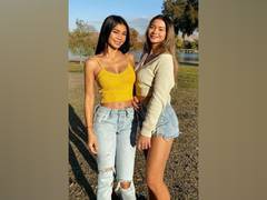 
    This astoundingly young-looking mom often mistaken for her 19-year-old daughter's sister
    