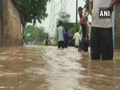 
      
      Rains leave one dead in Madhya Pradesh's Mandsaur 
      
      