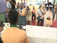 
      
      People above 60 years arrive in Mumbai hospital for vaccination
      
      