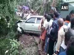 
      
      Karnataka: 4 members of a family killed in road mishap 
      
      