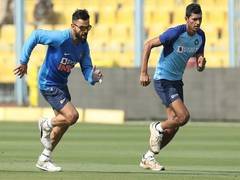 
      
      Ind vs Aus: Skipper Virat Kohli moves into Team India bubble
      
      