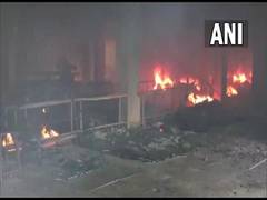 
      
      Andhra: Fire breaks out at clothes warehouse in Visakhapatnam
      
      
