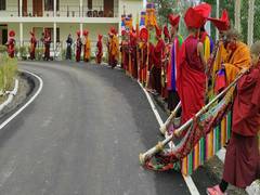 
      
      Ladakhis accord warm welcome to Dalai Lama
      
      