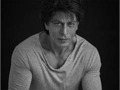
      
      Shah Rukh Khan looks a 'timeless classic' in his latest picture
      
      