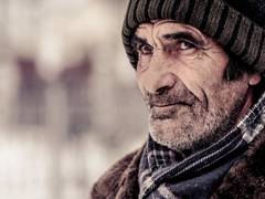 
    Moving around associated with long-term weight loss in older adults: Study
    