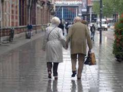 
      
      For old people, vitamin D boosts chances of walking after hip...
      
      