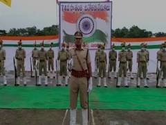 
      
      Police parade organised on I-Day in Andhra's Krishna
      
      