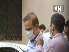 
      
      Anti-Corruption Bureau asks ex-Police Commissioner Param Bir...
      
      