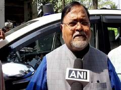 
      
      West Bengal suspends two at Bardhaman school after book terms...
      
      