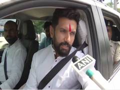 
      
      Chirag Paswan to invite Tejashwi Yadav for father Ram Vilas...
      
      