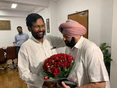 
      
      Punjab CM meets Union Min Paswan, discusses Rs 31000 cr food...
      
      