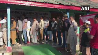 
      
      LS polls: West Bengal clocks 33.52 % voter turnout as voting...
      
      