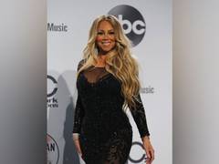 
      
      Mariah Carey wants to guest star in 'Mixed-ish'
      
      