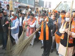 
      
      Ahead of PM Modi's visit, Dharmendra Pradhan undertakes...
      
      