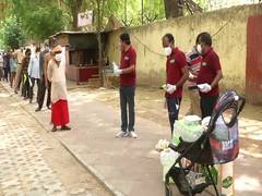 
      
      Man distributes essentials to needy on pram in Delhi amid lockdown
      
      