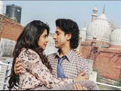 
      
      Priyanka, Farhan share romantic stills from 'The Sky is Pink'...
      
      