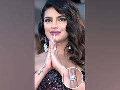 
      
      Celebrity-approved platinum engagement rings are latest in thing
      
      