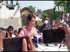 
      
      Farmers are watching arrogance of the govt: Priyanka Gandhi
      
      