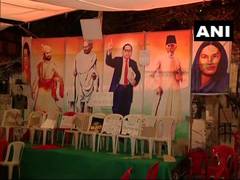 
      
      Anti-CAA protest in Mumbai suspended due to COVID-19
      
      