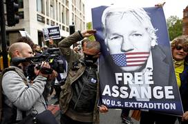 
      
      Wikileaks founder Julian Assange to fight extradition to US
      
      