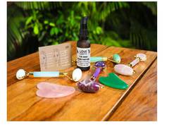
      
      Quit toxic and try organic with Love Earth's range of skin...
      
      