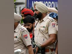 
      
      Sidhu Moose Wala murder: Punjab Police gets Bishnoi's custody
      
      
