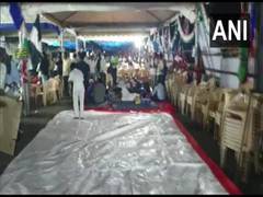 
      
      Puducherry CM continues protest against LG Kiran Bedi
      
      