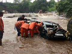 
      
      Indian Army rescues 300 people in Pune following heavy rains 
      
      
