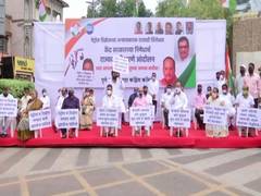 
      
      Maharashtra Congress protests against fuel price hike 
      
      