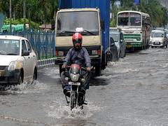 
      
      IMD issues heavy rainfall alert for Gujarat
      
      