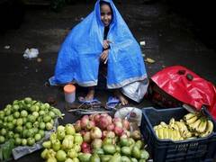 
      
      Delhi witnesses light afternoon rain 
      
      