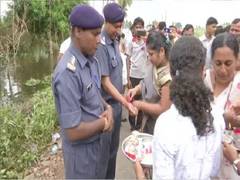 
      
      Kolhapur villagers celebrate Rakshabandhan with NDRF for...
      
      