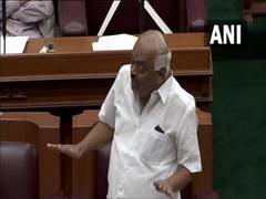 
      
      Karnataka: Cong MLA Ramesh Kumar apologizes for 'rape' remark
      
      