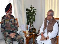 
      
      Northern Army Commander meets J-K Governor
      
      