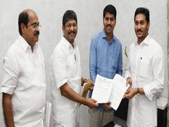 
      
      Andhra: Employees unions donate Rs 100 cr to CMRF to fight...
      
      