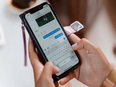 
      
      Apple announces iOS 15 with new FaceTime, iMessage, focus,...
      
      