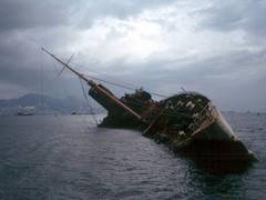
      
      Boat capsizes in Ganga river in UP's Chandauli
      
      