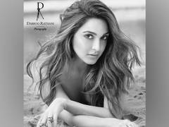 
      
      Kiara Advani's sultry pictures from Dabboo Ratnani's 2021...
      
      